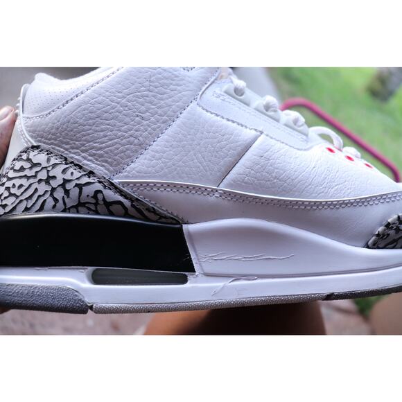Air Jordan 3 main image 11